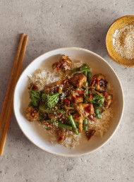 Lee Kum Kee Black Pepper and Chilli Tofu Stir-Fry