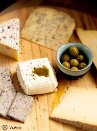 ViaVio Introduces Kiwis to Cheesy Italian Tradition 