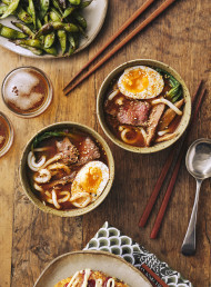 Niku Udon (Japanese Beef Noodle Soup)