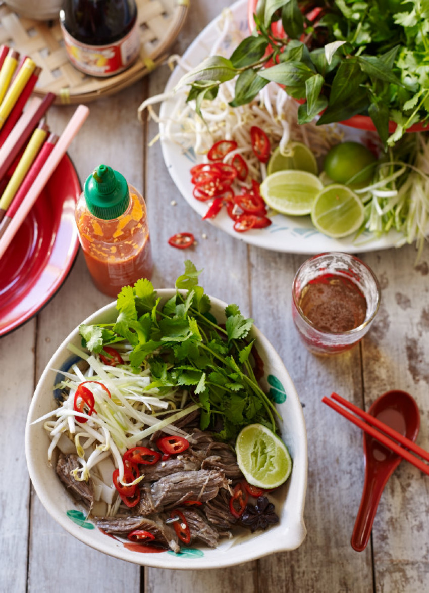 Pho – Vietnamese Beef Soup 