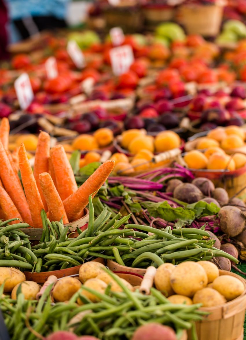 9 Ways to Spend Less On Produce