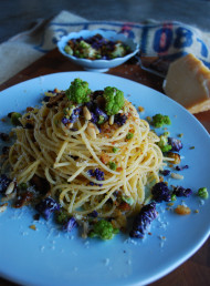 Spaghetti with Roasted Cauliflower, Pine Nuts and Brioche Crumbs