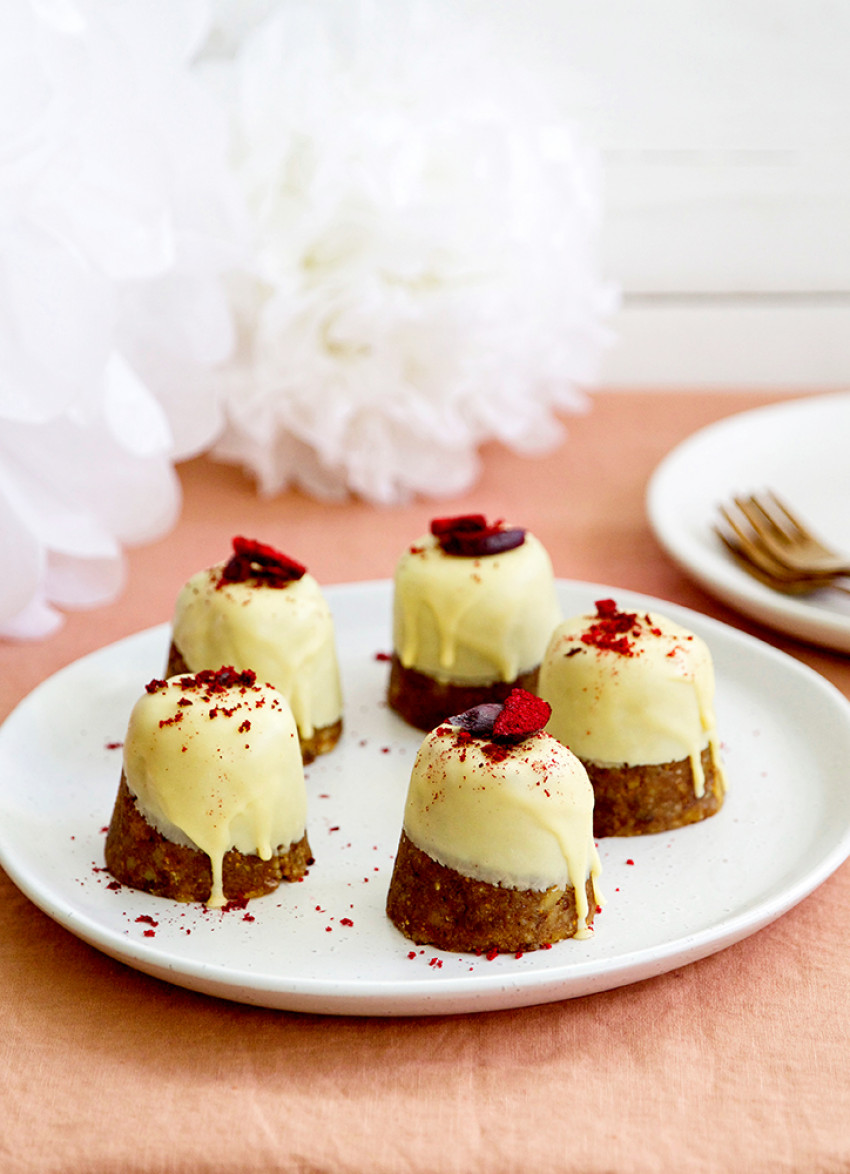 Raw Spiced Fruit Cakes with Cacao Butter Icing